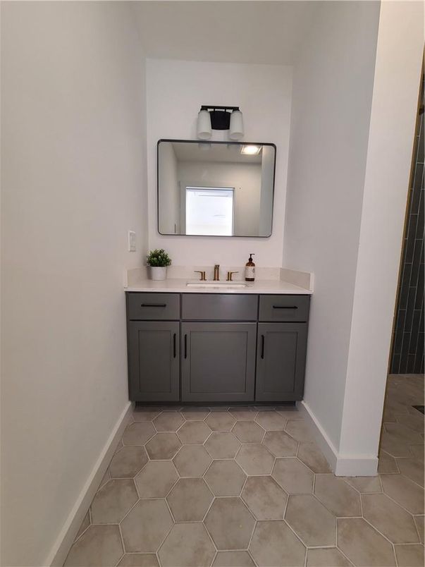 Bathroom, Dual Sink Vanities, Interior