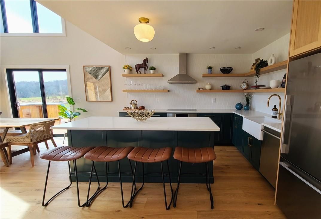 Dining room, Interior, Kitchen, Stainless Steel Appliances, Wood Texture Flooring