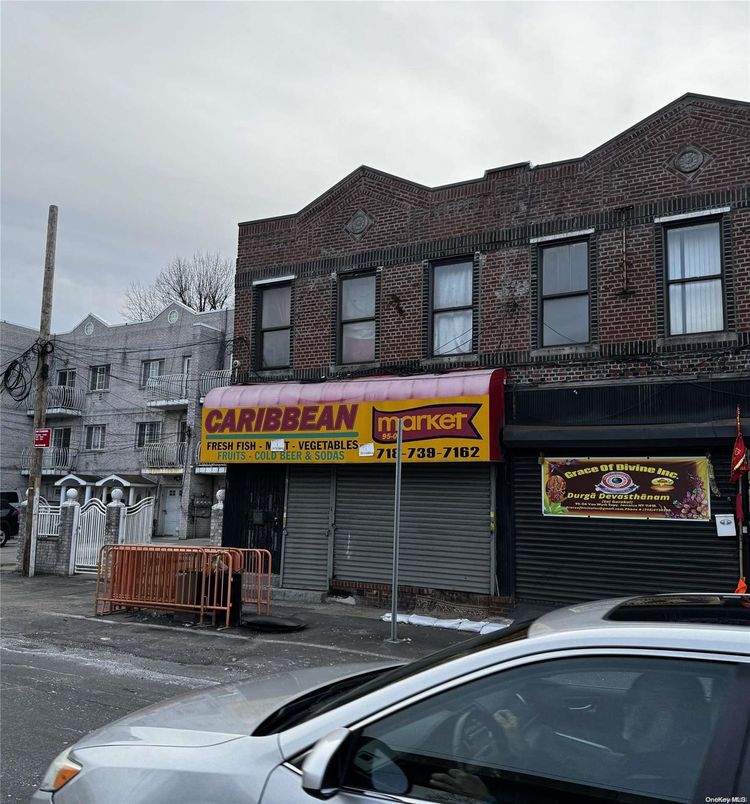 Exterior, Facade, Brick Facade, None