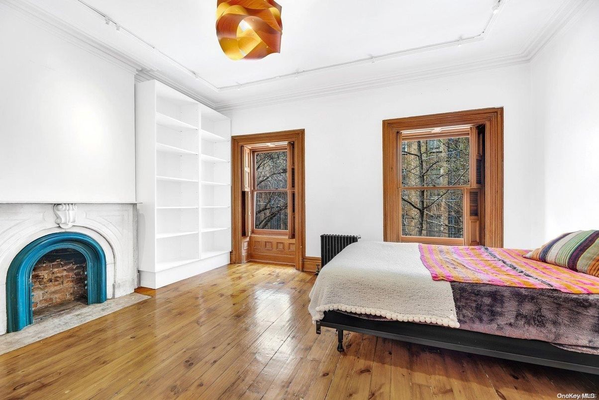 Bedroom, Fireplace, Interior, Wood Texture Flooring