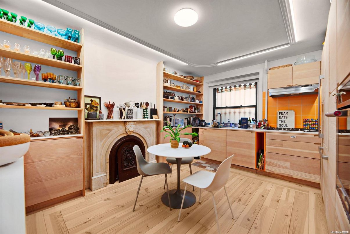 Dining room, Fireplace, Interior, Wood Texture Flooring