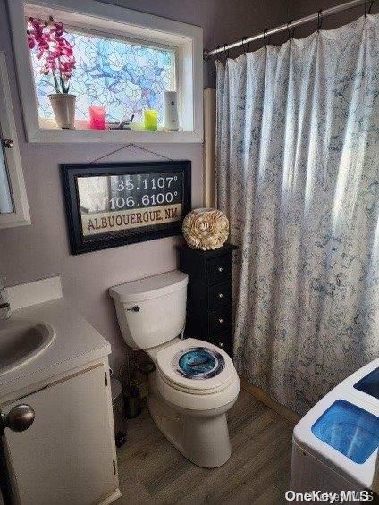 Bathroom, Interior, Wood Texture Flooring