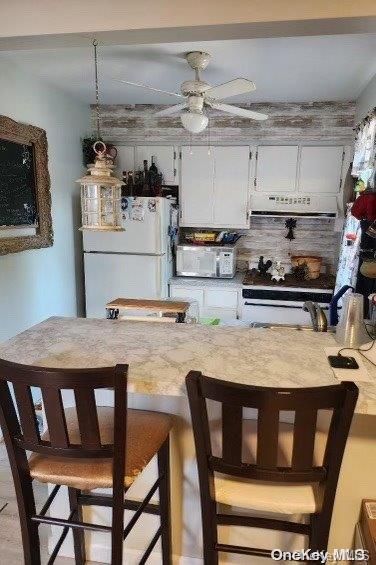 Dining room, Interior, Kitchen, Pendant Lights