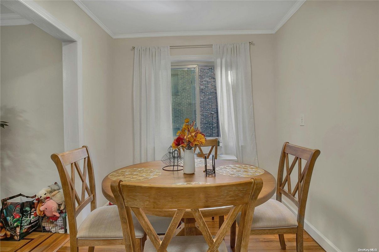 Dining room, Interior, Wood Texture Flooring