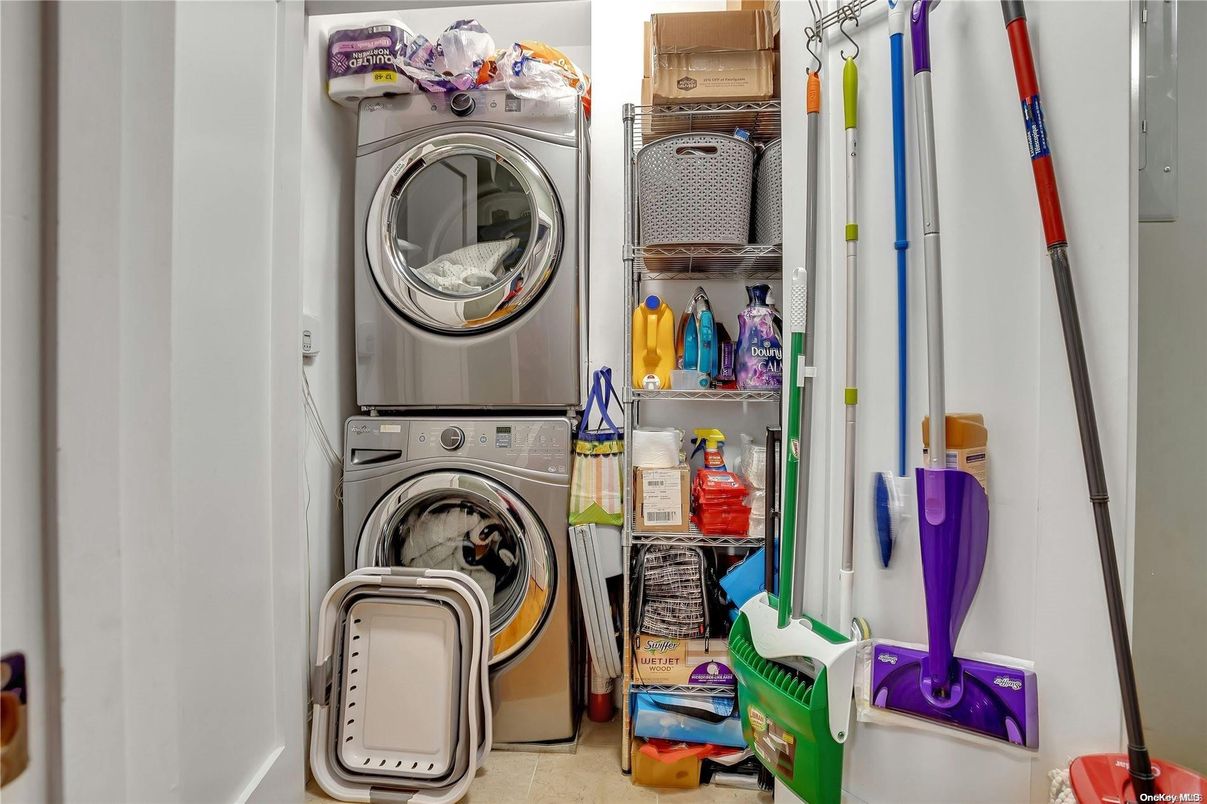 Interior, Utility Closets, Washer