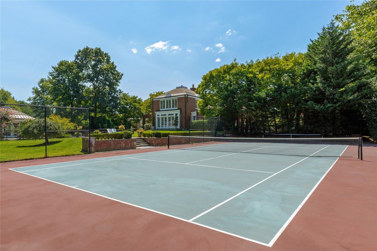 Exterior, Tennis Courts