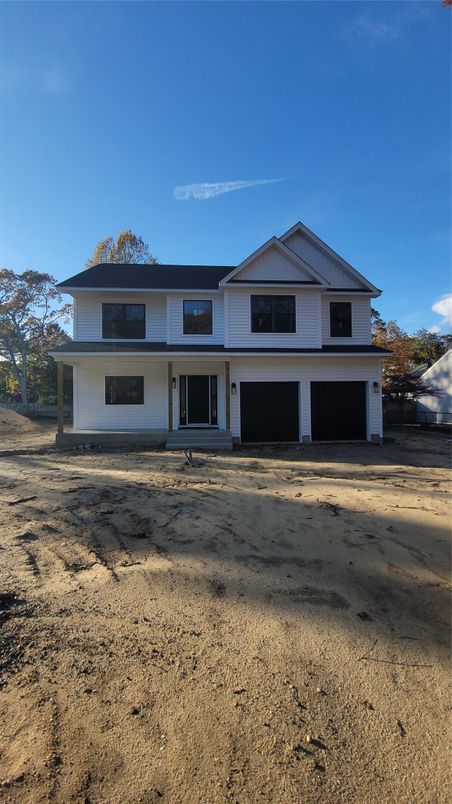 Attached, Exterior, Facade, Farmhouse