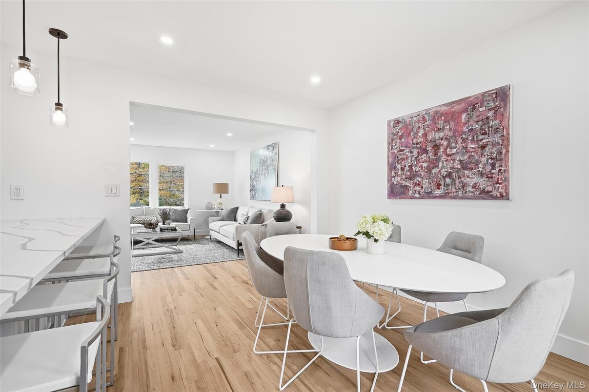 Dining room, Interior, Living room, Pendant Lights, Recessed Lighting, Wood Texture Flooring