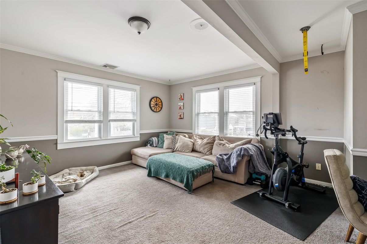 Fitness Equipment, Interior, Living room