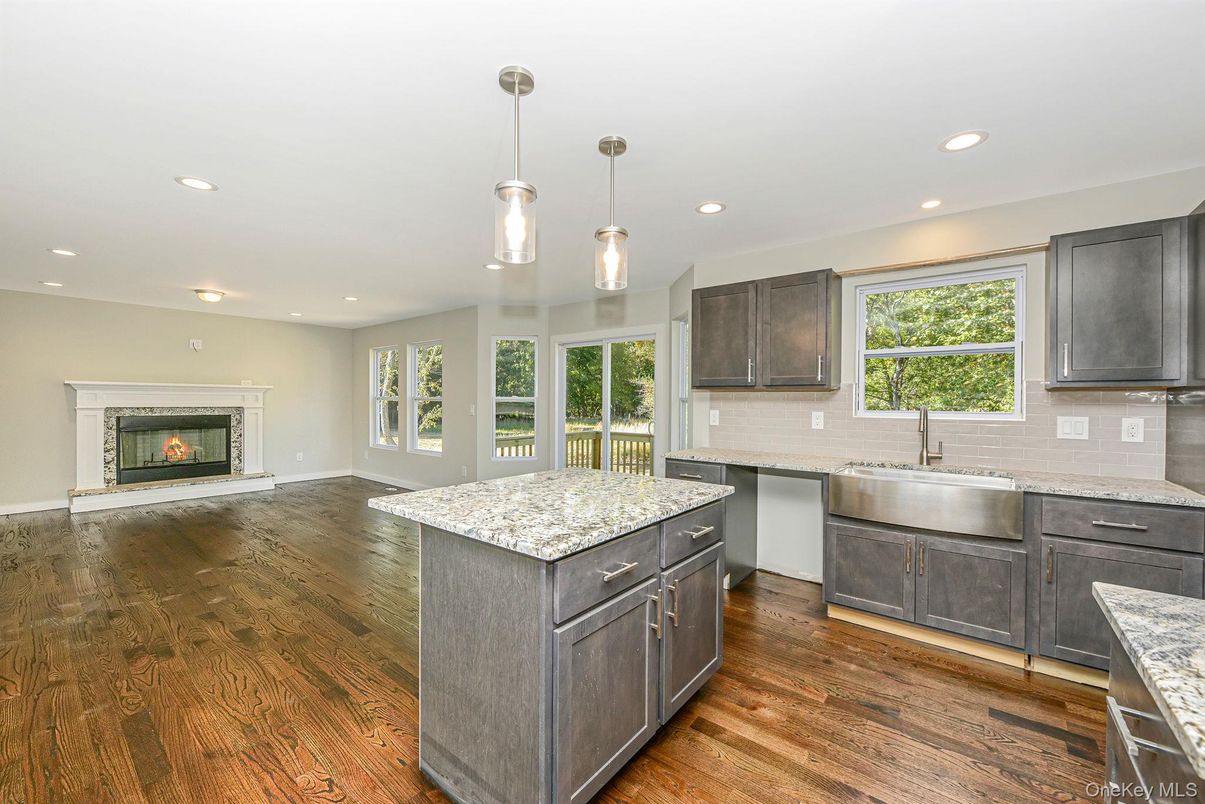 Fireplace, Interior, Kitchen, Pendant Lights, Recessed Lighting, Wood Texture Flooring