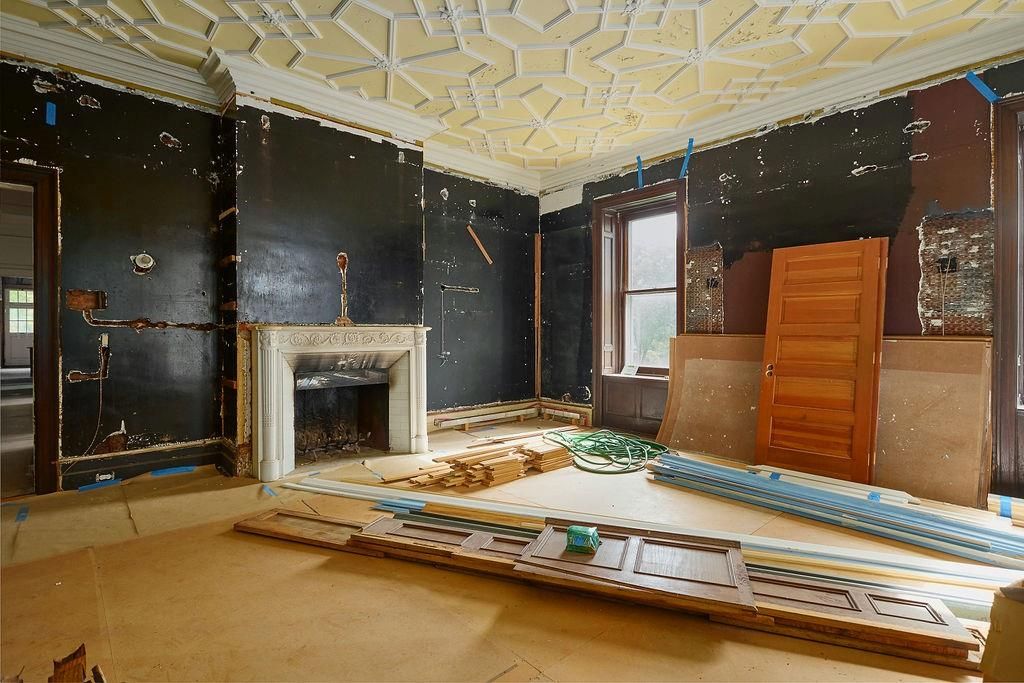 Empty room, Fireplace, Interior