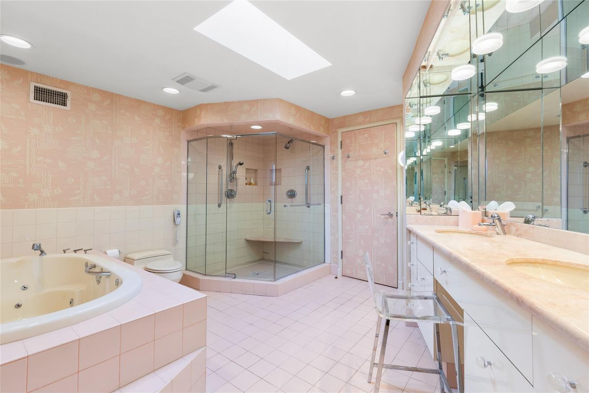 Bathroom, Dual Sink Vanities, Glass Shower, Interior, Recessed Lighting