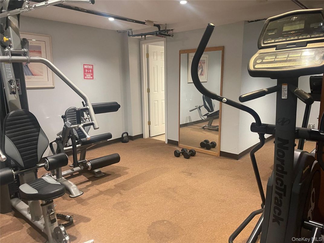 Fitness Equipment, Interior, Recessed Lighting