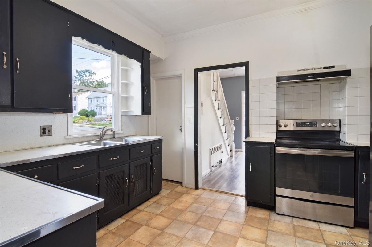 Interior, Kitchen, Stainless Steel Appliances