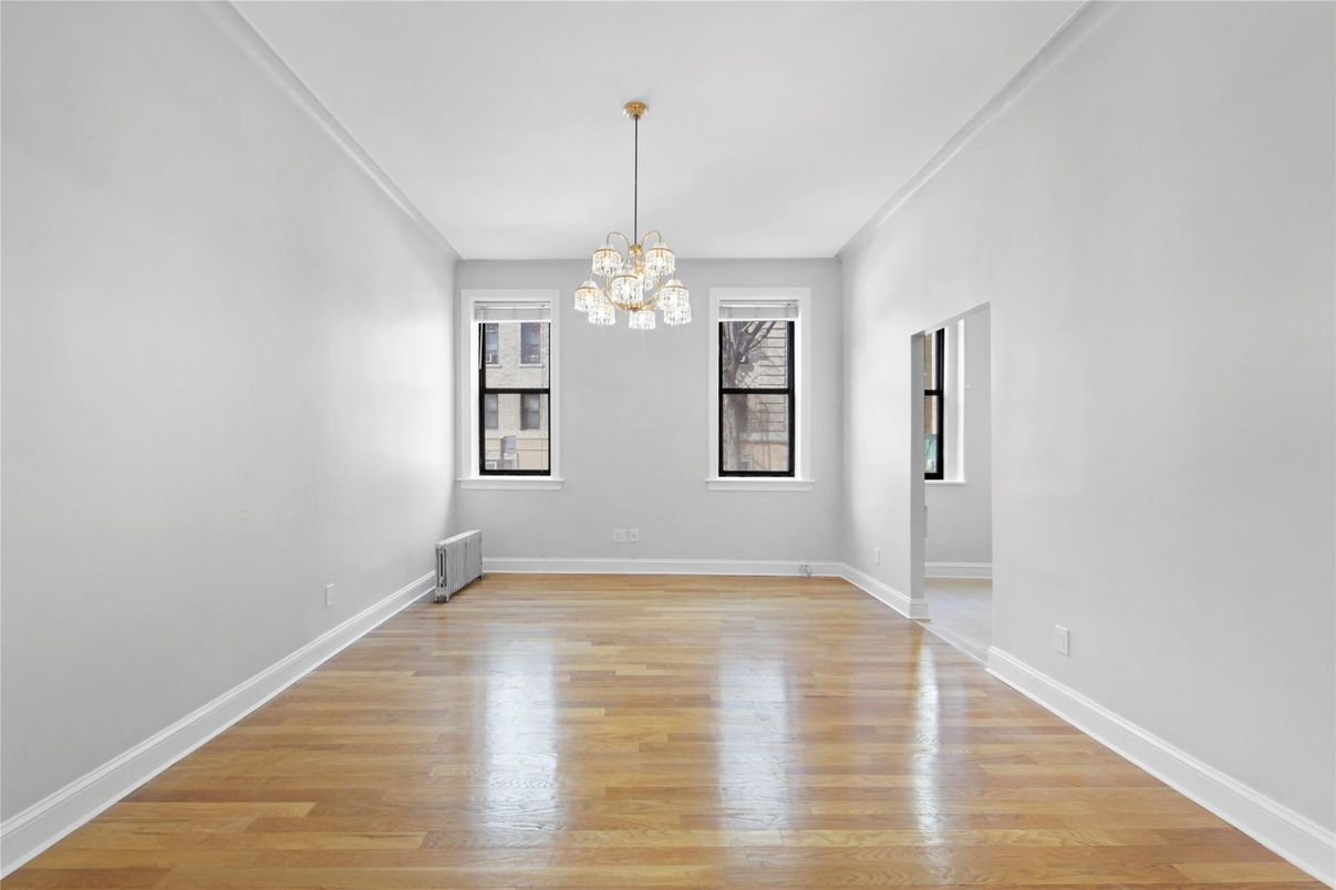 Chandelier, Empty room, Interior, Wood Texture Flooring