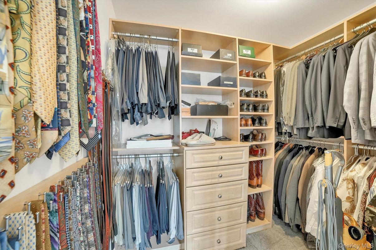 Interior, Walk-in Closets