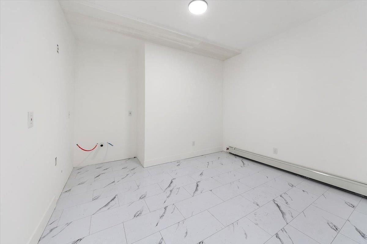 Empty room, Interior, Marble, Recessed Lighting