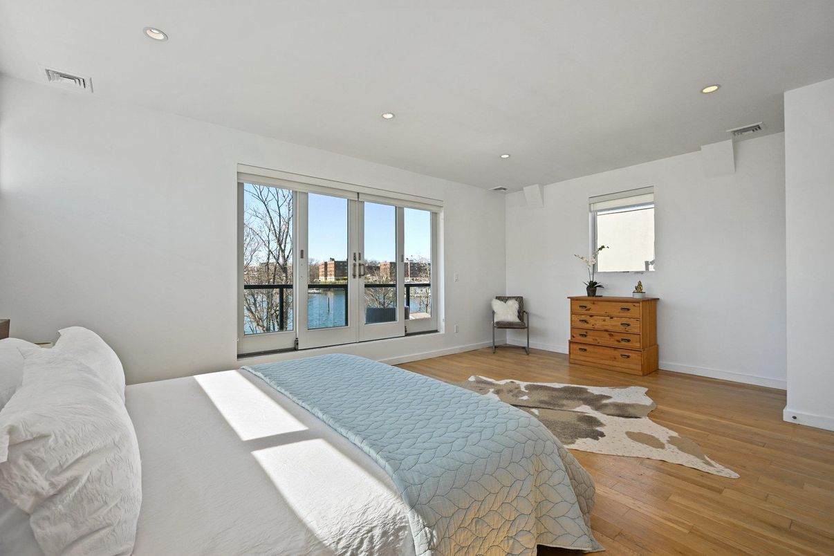 Bedroom, Interior, Recessed Lighting, Water, Wood Texture Flooring