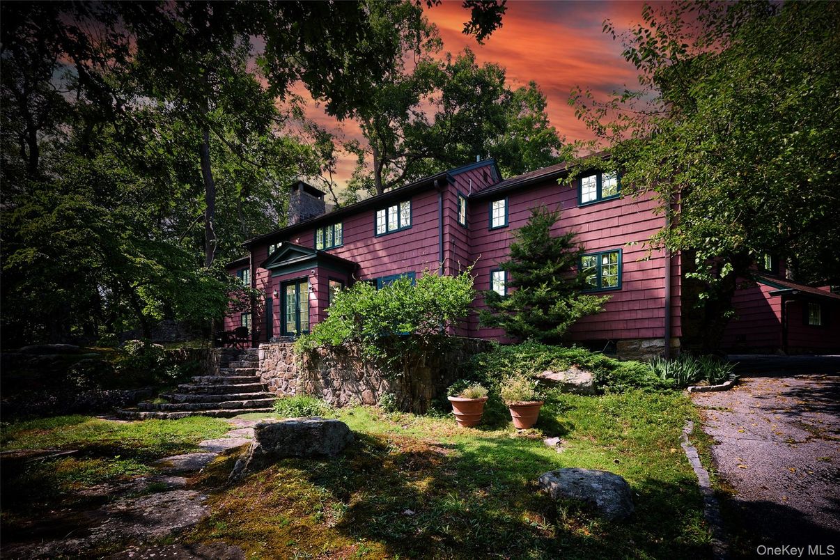 Backyard, Exterior, Facade, Log Home