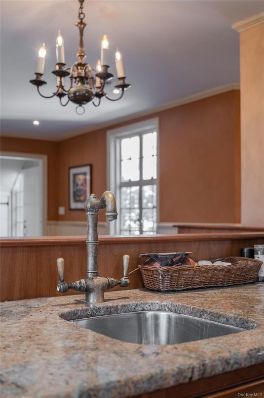 Chandelier, Interior