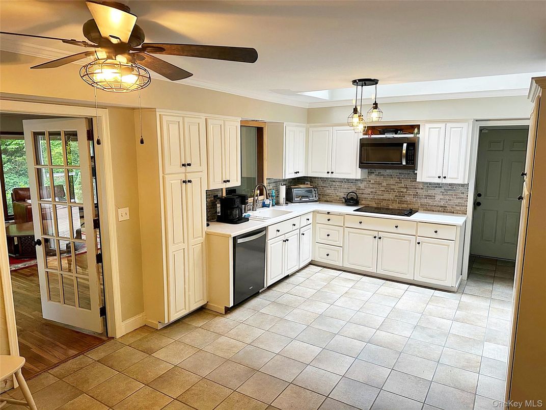 Interior, Kitchen, Pendant Lights
