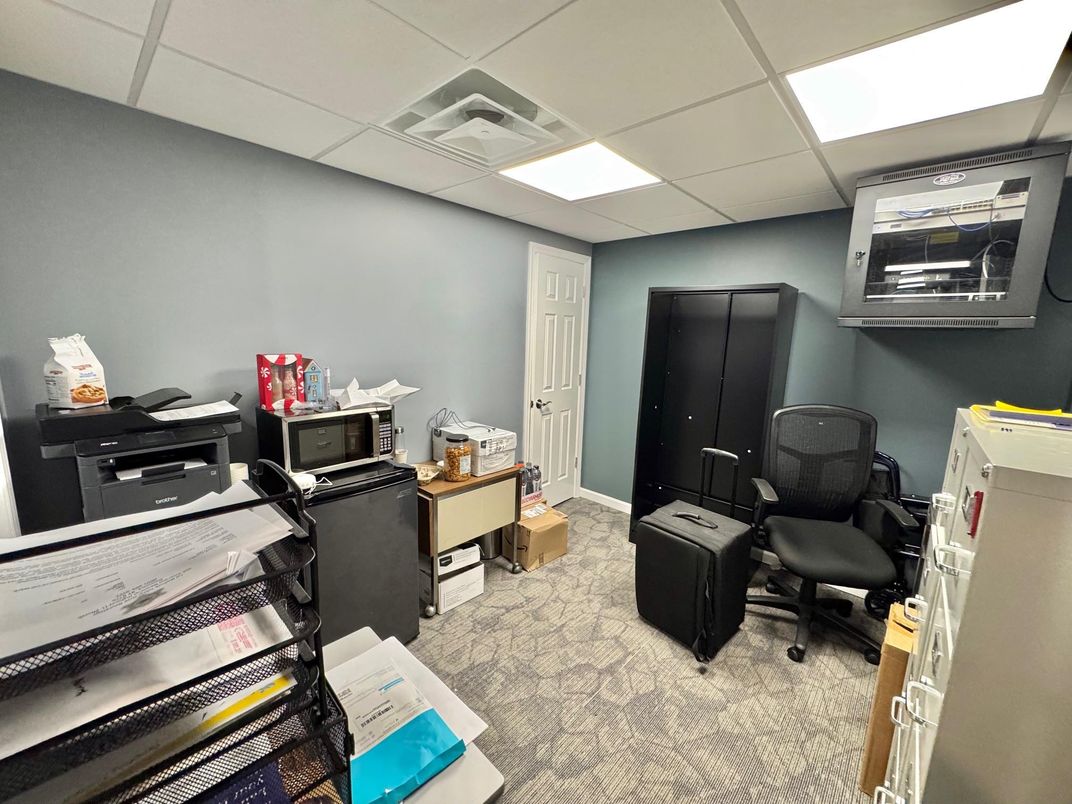 Home Office, Interior