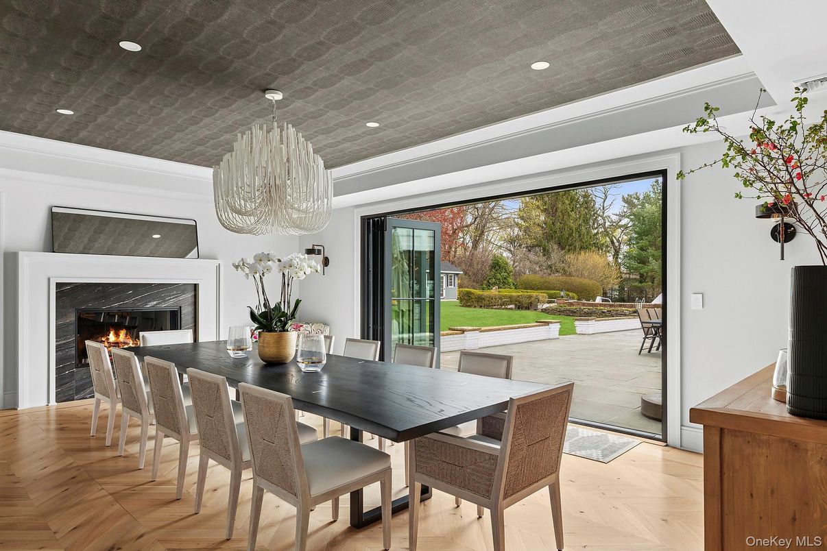 Chandelier, Dining room, Fireplace, Interior, Recessed Lighting, Wood Texture Flooring