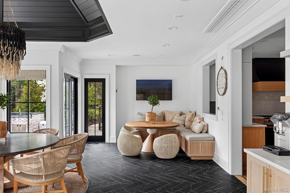 Chandelier, Dining room, Interior, Recessed Lighting