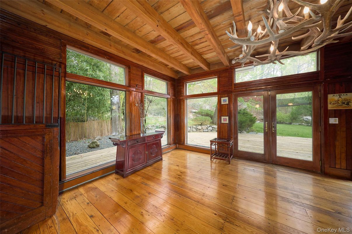 Chandelier, Empty room, Interior, Wooden Beams, Wooden Ceilings, Wood Texture Flooring