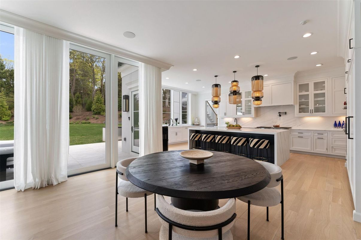 Dining room, Interior, Kitchen, Pendant Lights, Recessed Lighting, Wood Texture Flooring