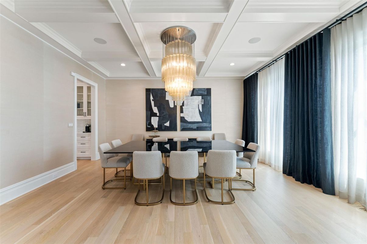 Chandelier, Dining room, Interior, Recessed Lighting, Wood Texture Flooring