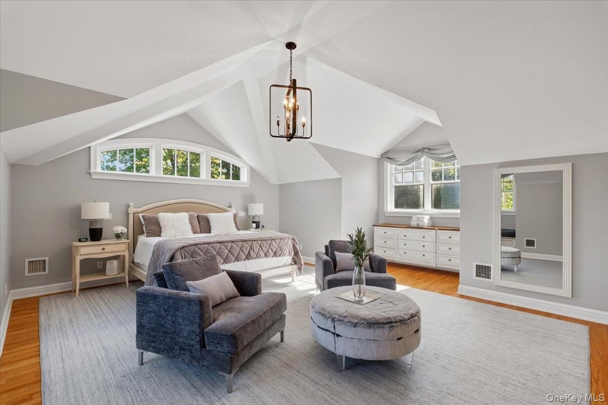 Bedroom, Interior, Pendant Lights, Wood Texture Flooring