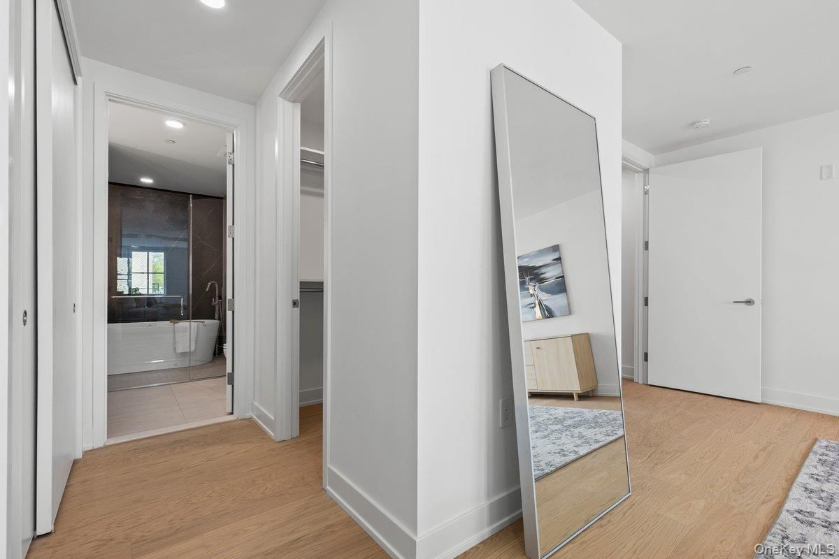 Bathroom, Interior, Recessed Lighting, Wood Texture Flooring