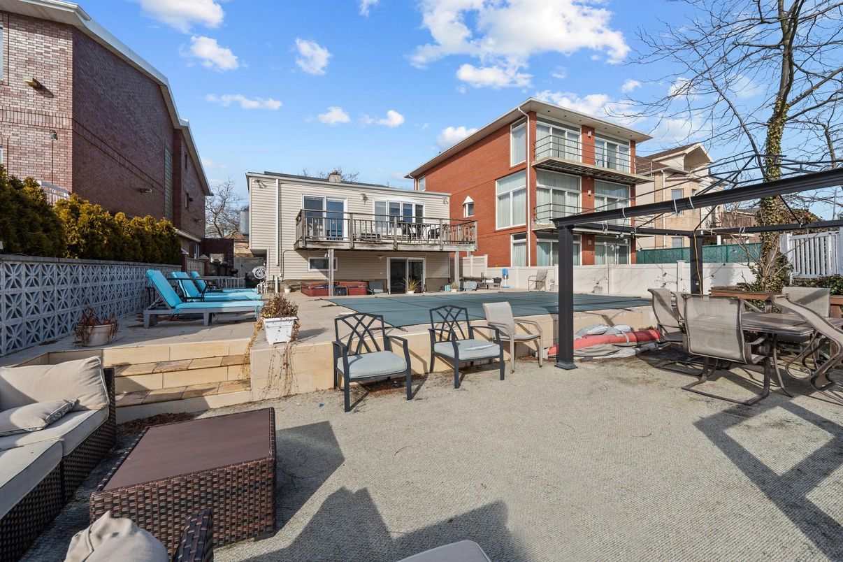 Backyard, Exterior, Pool