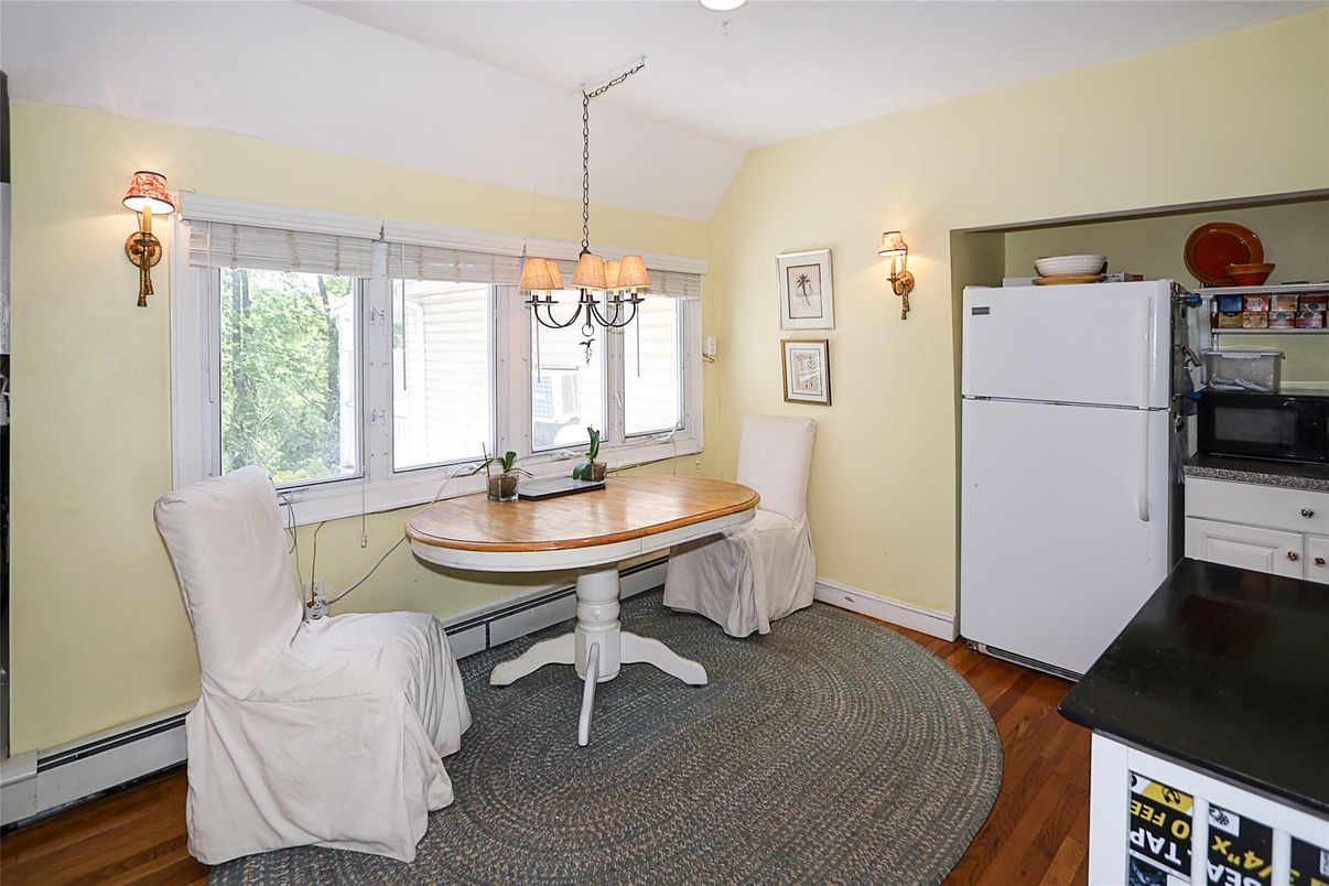 Chandelier, Dining room, Interior, Kitchen, Wood Texture Flooring