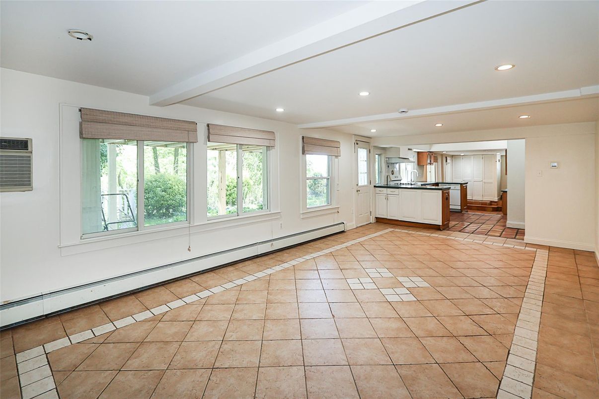 Empty room, Interior, Kitchen, Recessed Lighting