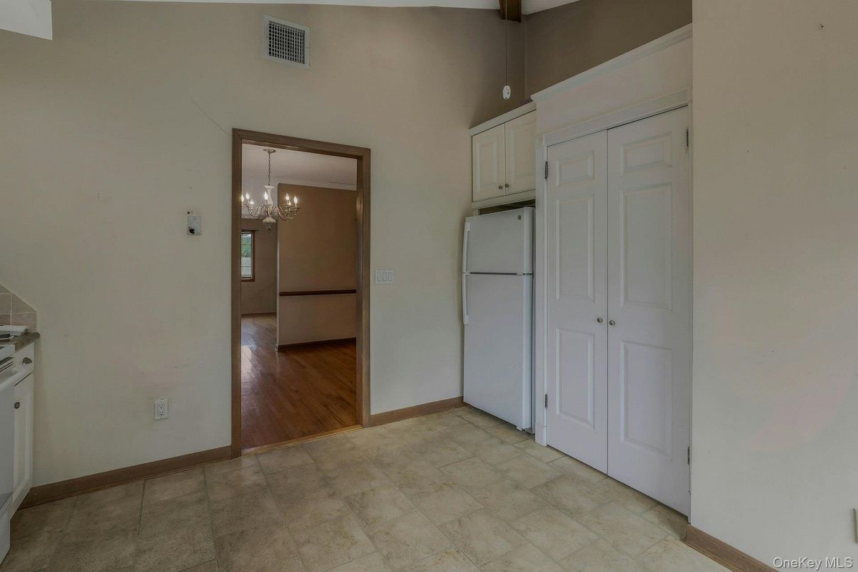 Chandelier, Empty room, Interior, Kitchen, Wood Texture Flooring