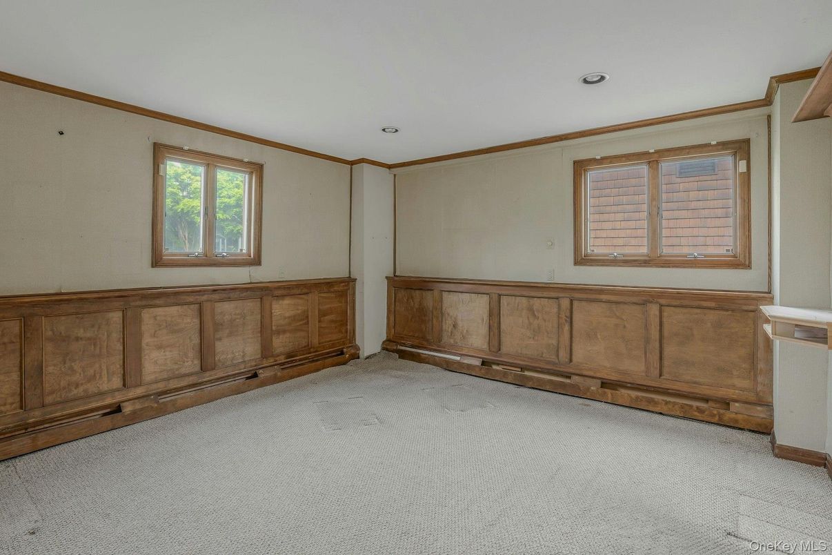 Empty room, Interior, Recessed Lighting