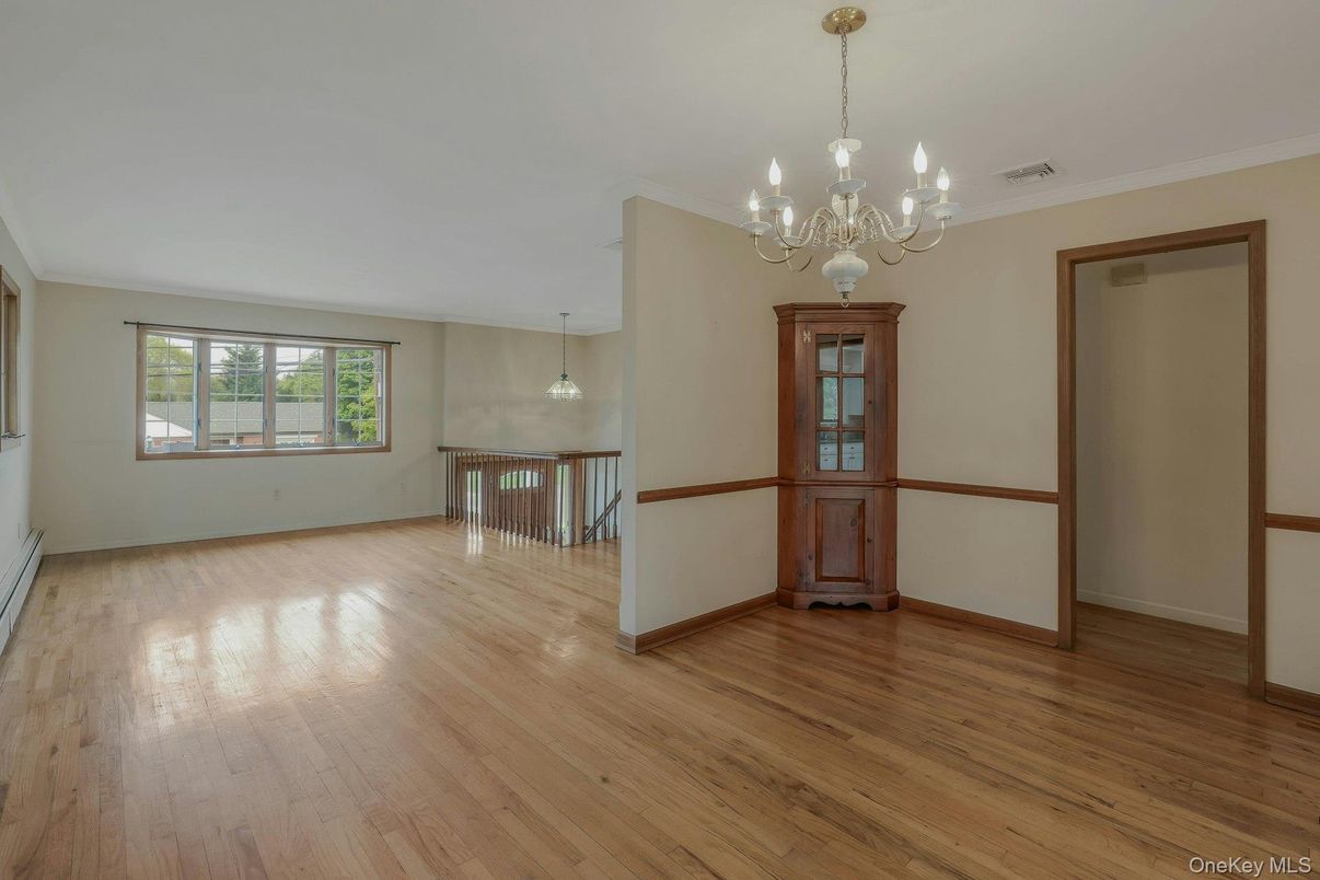 Chandelier, Empty room, Interior, Wood Texture Flooring