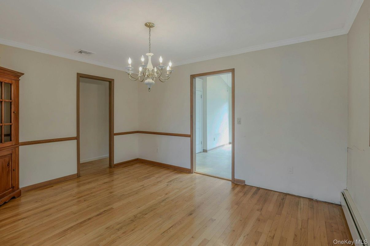 Chandelier, Empty room, Interior, Wood Texture Flooring