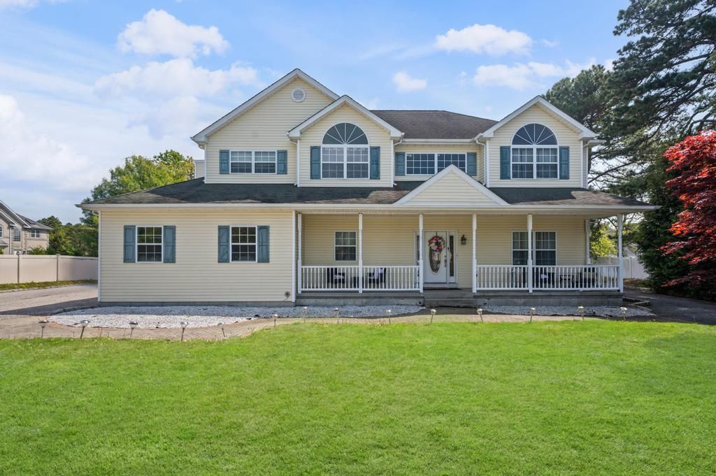 Backyard, Exterior, Facade, Farmhouse