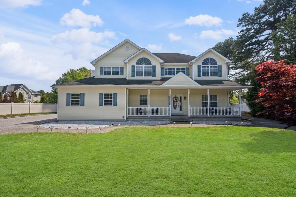 Backyard, Exterior, Facade, Farmhouse