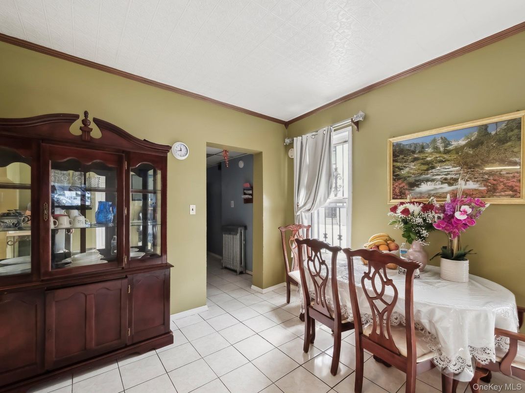 Dining room, Interior