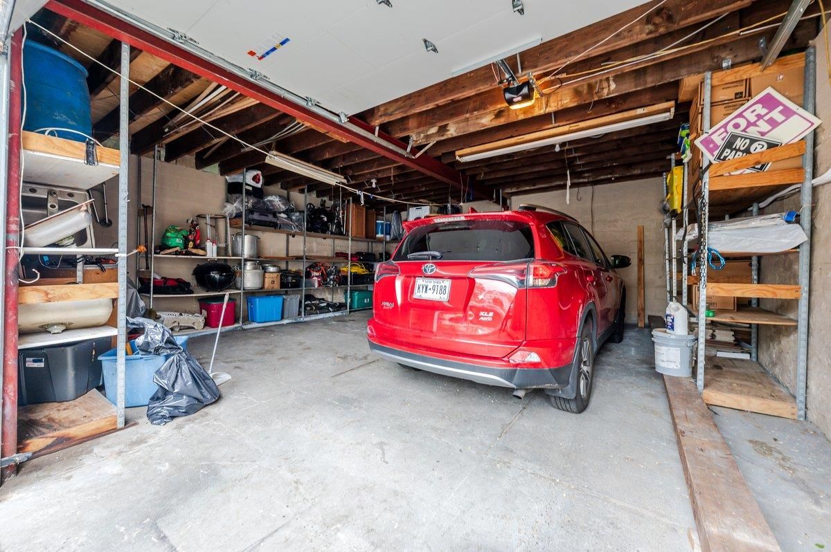 Garage, Interior
