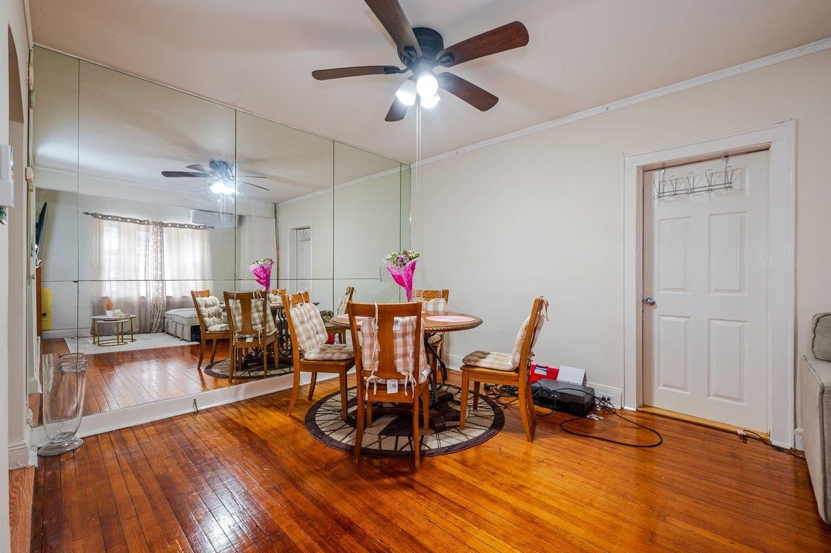 Dining room, Interior, Wood Texture Flooring