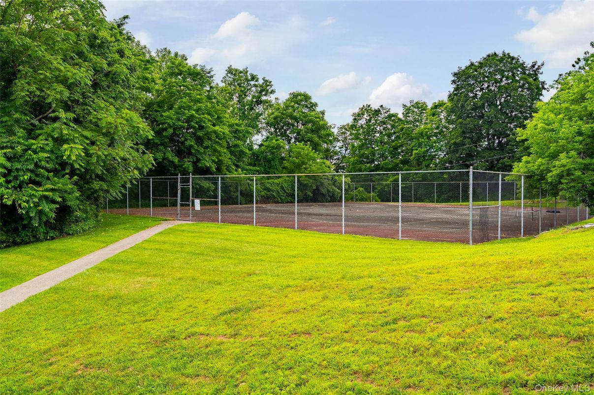 Exterior, Tennis Courts