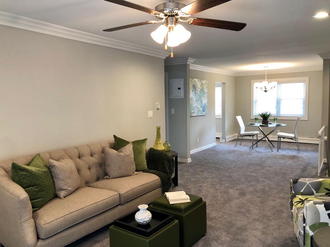 Dining room, Interior, Living room, Recessed Lighting