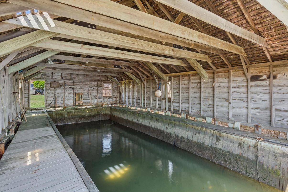 Interior, Pool, Wooden Beams