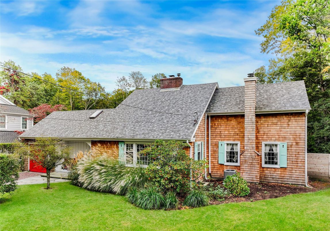 Backyard, Exterior, Facade, Cape Cod