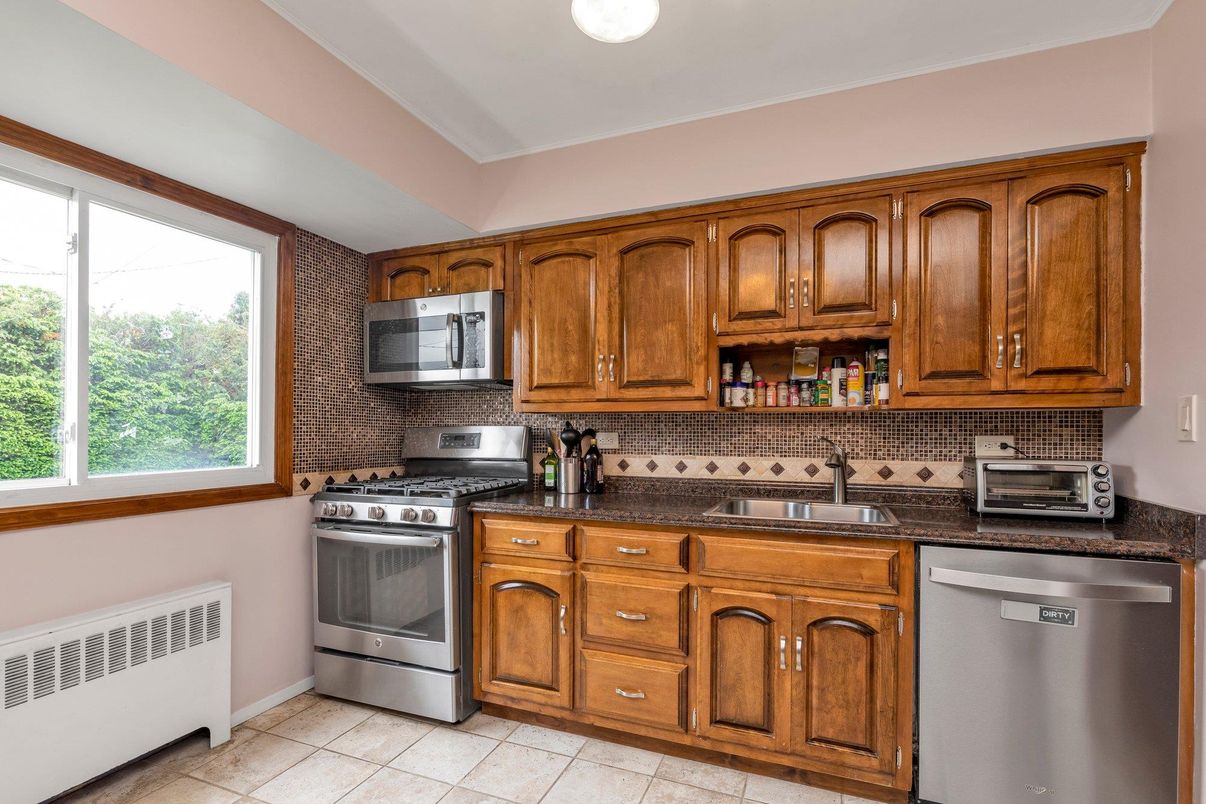 Interior, Kitchen, Stainless Steel Appliances